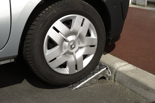 Rampe de trottoir acier galva 310 x 250 x H100mm