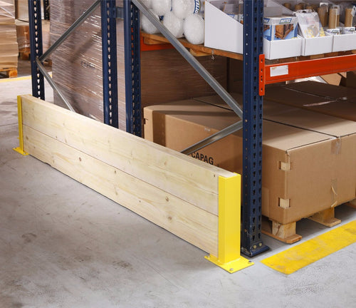 Protection de rayonnage par madrier