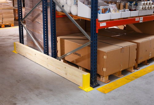 Protection de rayonnage par madrier