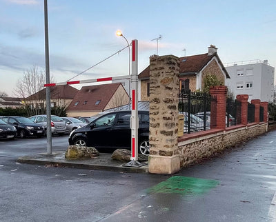 Demi Portiques tournants universels