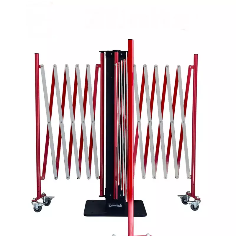 Barrières extensibles Xfinite® 3 faces sur poteau