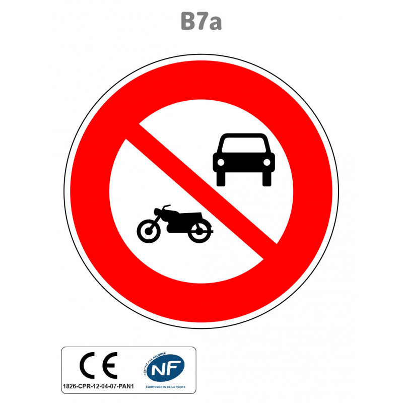 Panneau B7a Accès interdit aux véhicules à moteur à l'exception des cyclomoteurs
