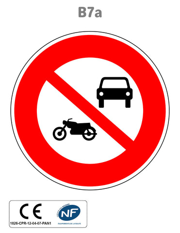 Panneau B7a Accès interdit aux véhicules à moteur à l'exception des cyclomoteurs